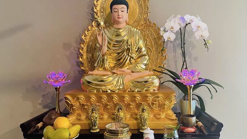 Phương hướng và điều kiện để lập bàn thờ Phật